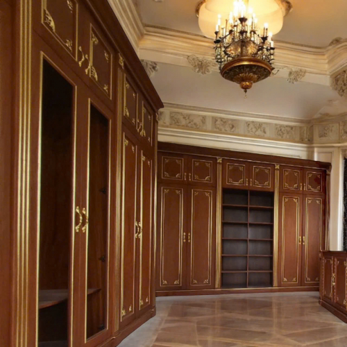 Thi Công Vách Cửa Mạ Vàng Kết Hợp Tủ Áo 